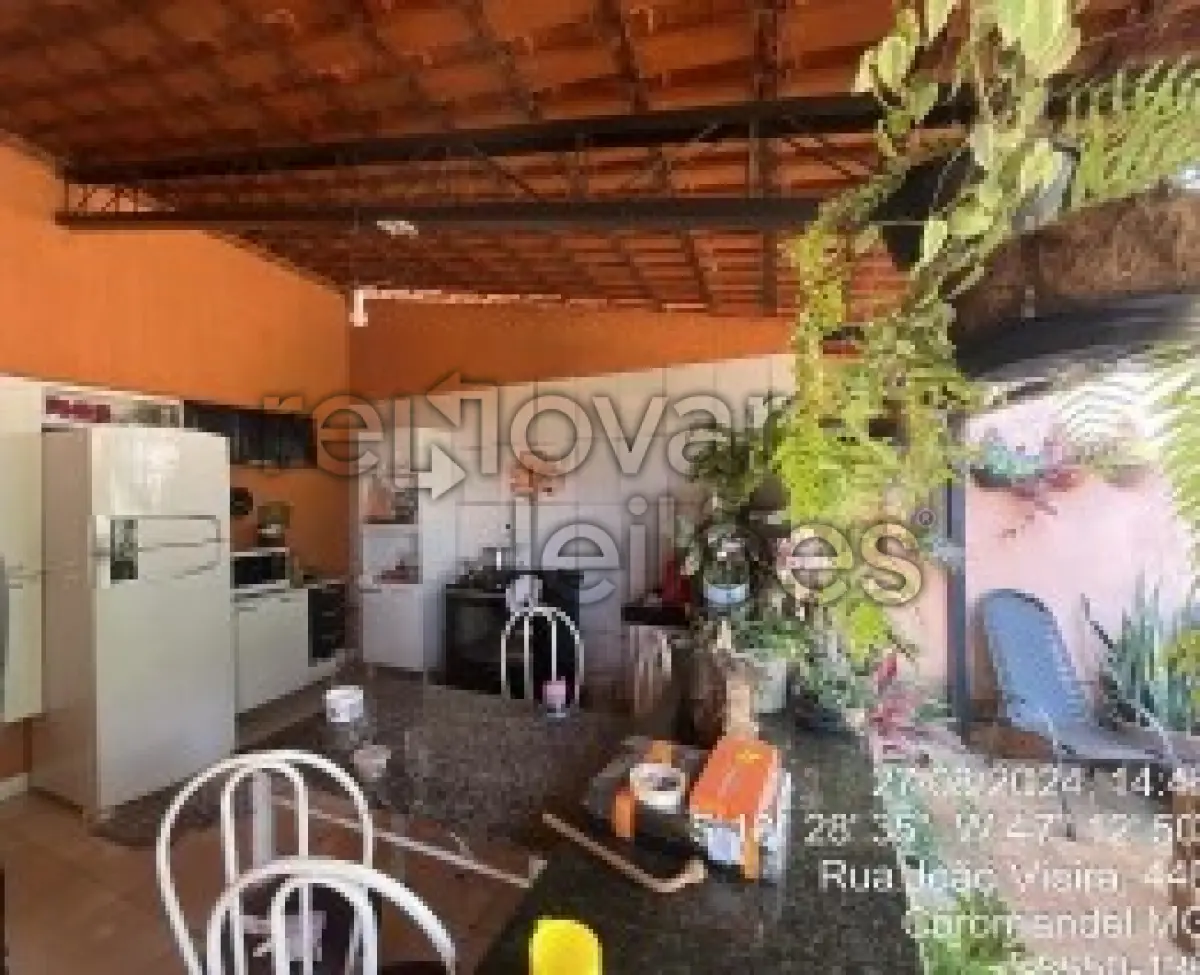 LOTE 001 - CASA C/ 254,00 M² - COROMANDEL / MG