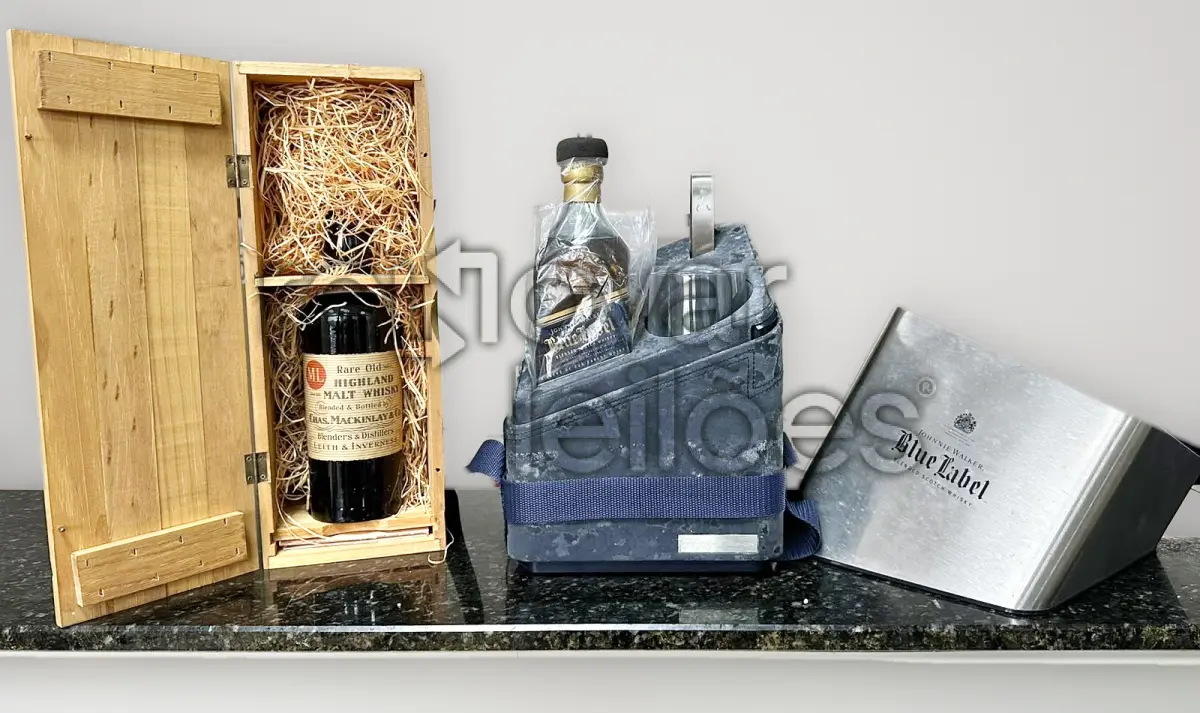 LOTE 001 - COLEÇÃO PREMIUM - CHARUTOS E WHISKIES (55 caixas)
