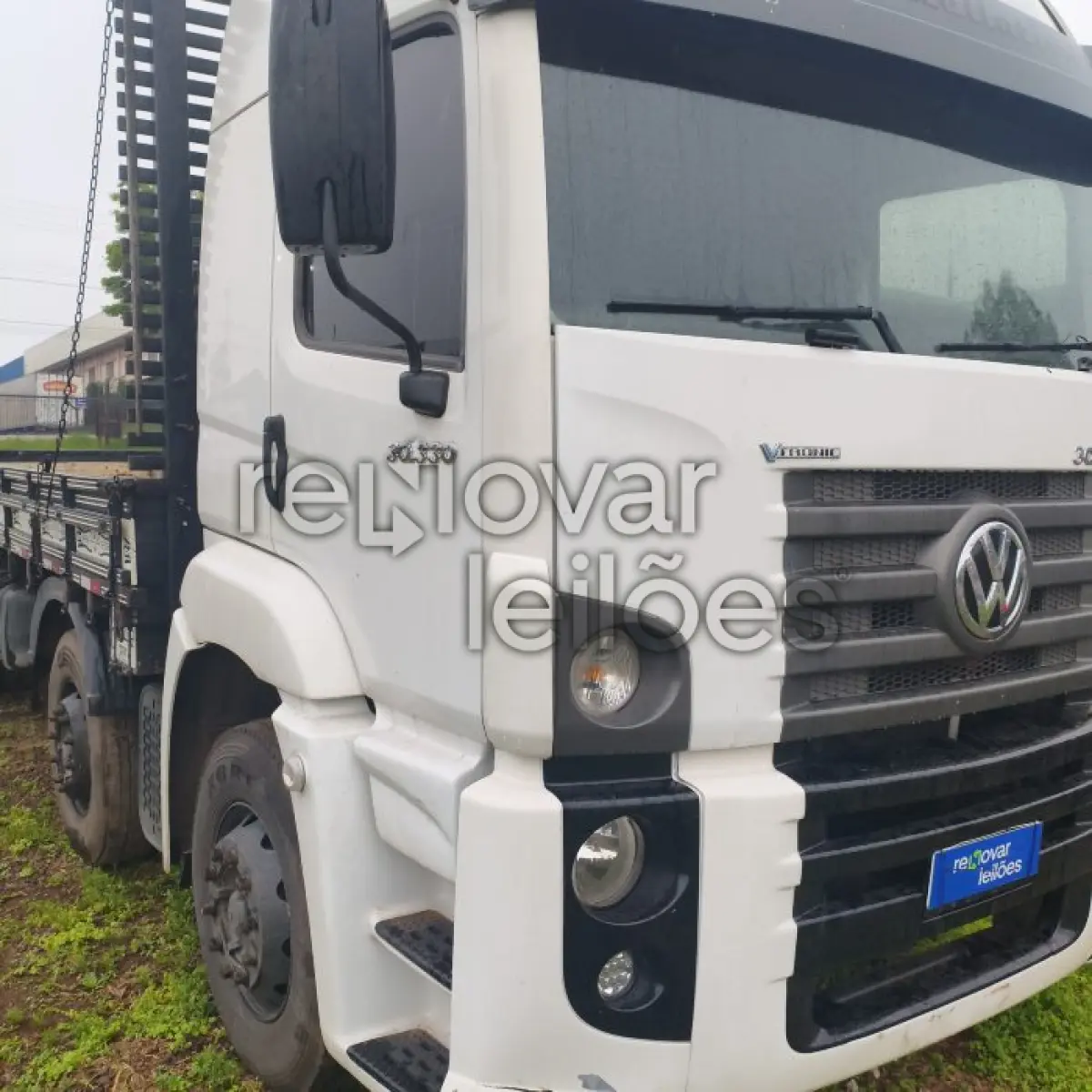 LOTE 002 - VW 30.330 CRC 8X2 - ANO 2019/2020 - COMPLETO - SICOOB CREDITAIPU - DEPOSITADO EM IJUI/RS