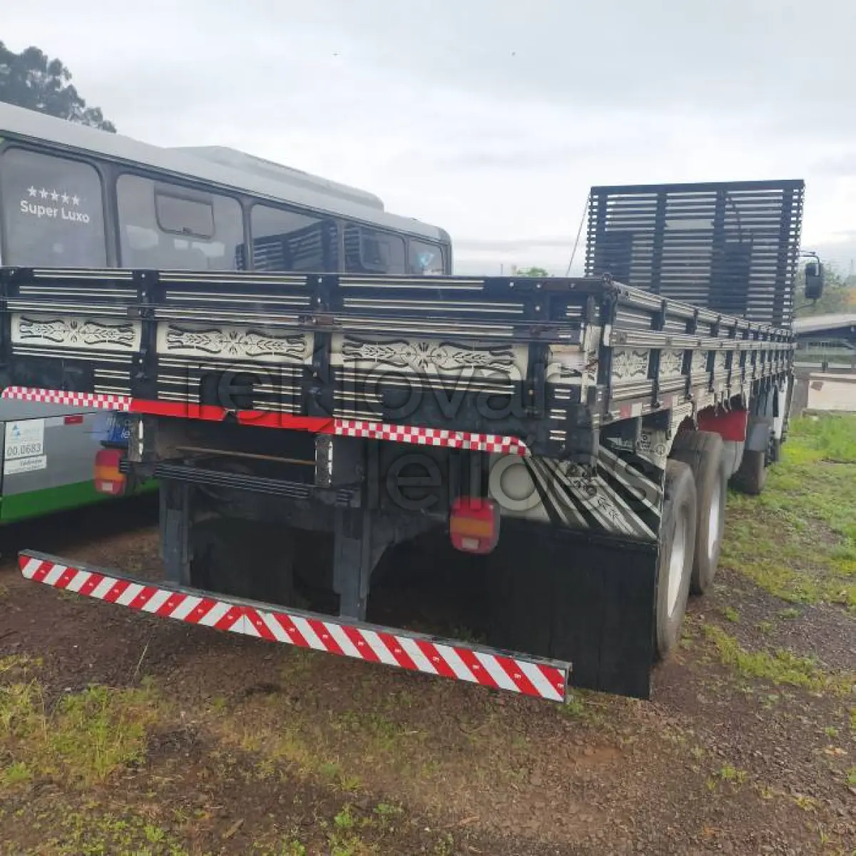 LOTE 002 - VW 30.330 CRC 8X2 - ANO 2019/2020 - COMPLETO - SICOOB CREDITAIPU - DEPOSITADO EM IJUI/RS