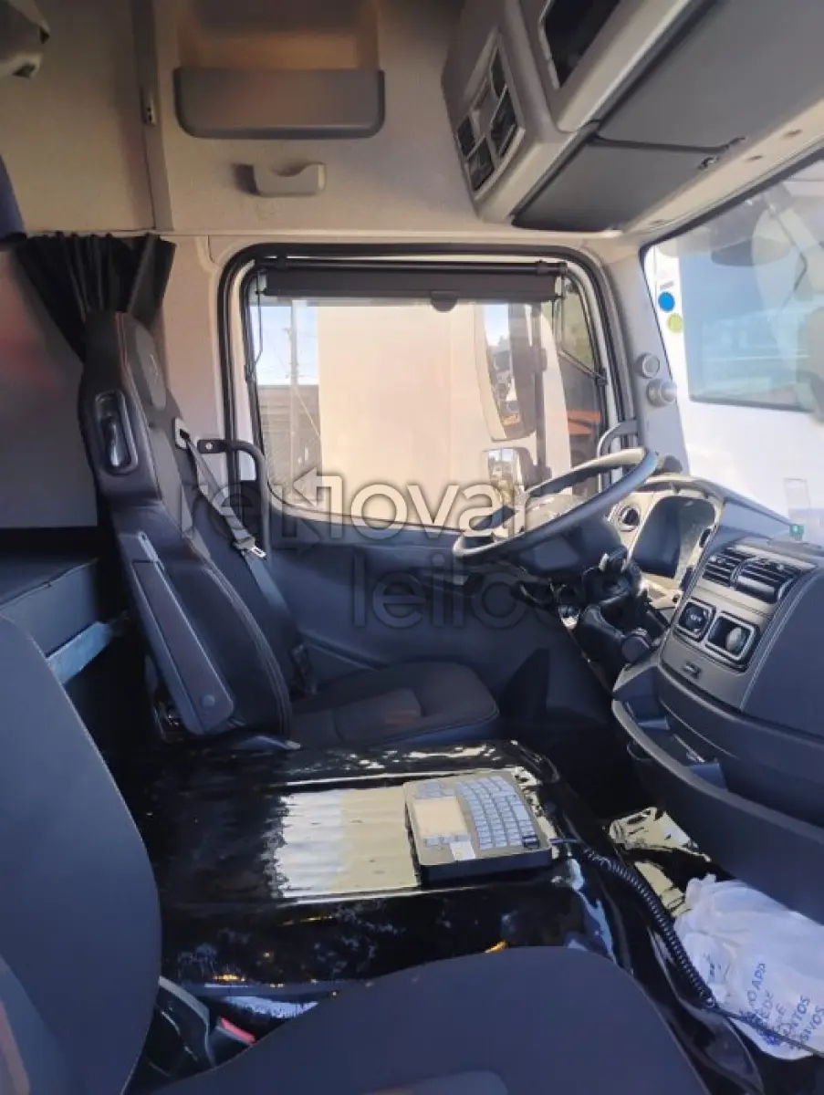 LOTE 003 - M.BENZ ATEGO 2433CE - ANO 2024/2025 - COMPLETO - CRESOL COOPERAR -  DEPOSITADO EM SANTO ÂNGELO/RS