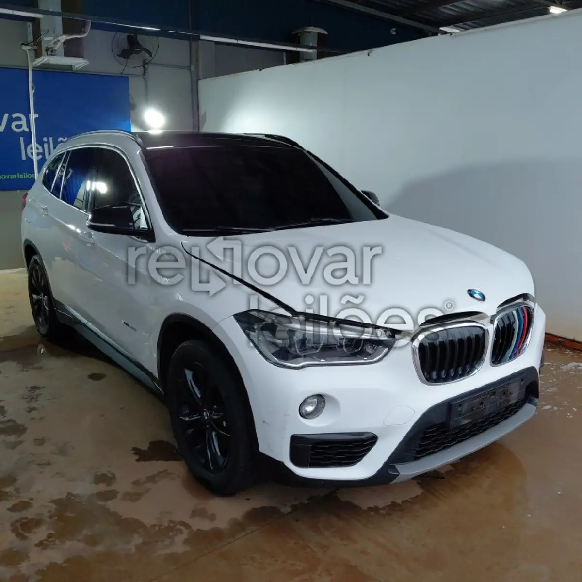 LOTE 004 - BMW X1 S20I ACTIVEFLEX - ANO 2016/2016 - COMPLETO - SICREDI UNIÃO - DEPOSITADO EM SANTO ÂNGELO/RS