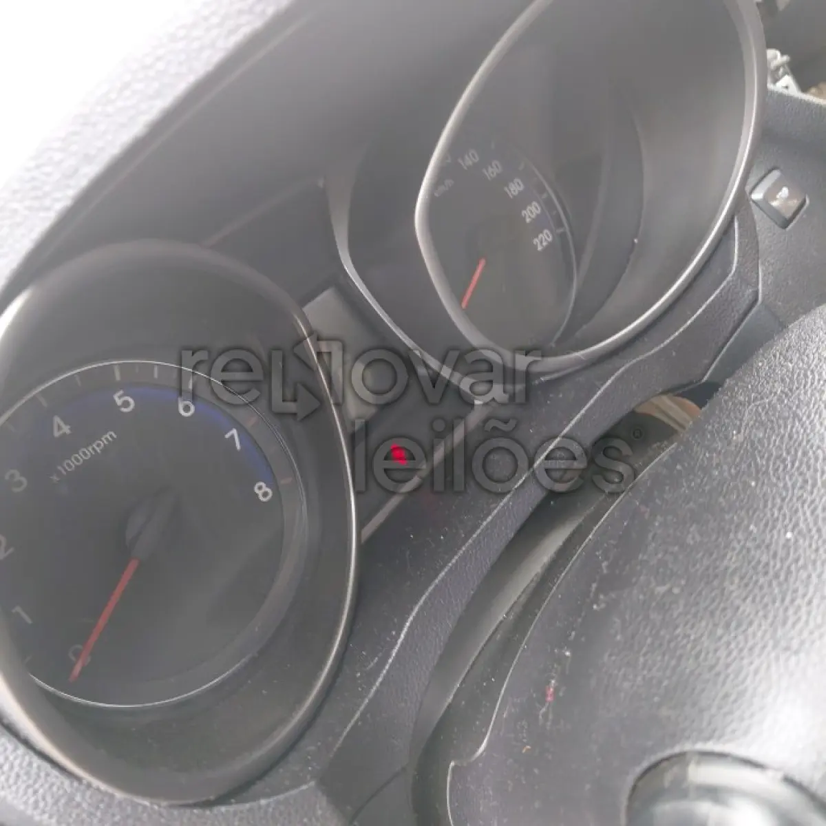 LOTE 025 - HYUNDAI HB20S 1.0M COMF - ANO 2014/2015 - COMPLETO - SICREDI PIONEIRA - DEPOSITADO EM SANTO ÂNGELO/RS
