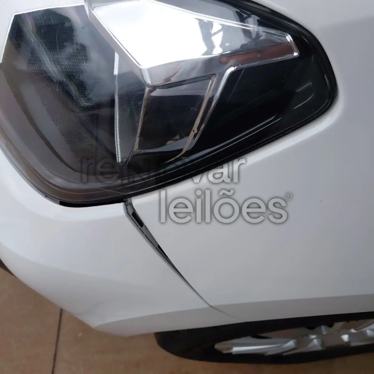 LOTE 024 - VW UP TAKE MCV - ANO 2017/2018 - COMPLETO - SICREDI PIONEIRA - DEPOSITADO EM SANTO ÂNGELO/RS