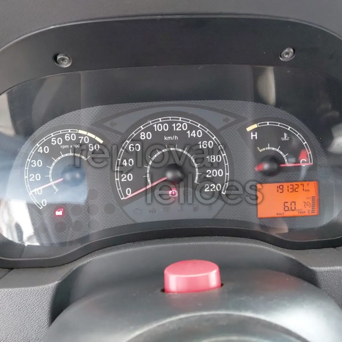 LOTE 001 - FIAT PALIO ATTRACTIV 1.4 - ANO 2010/2011 - COMPLETO - SICREDI PIONEIRA - DEPOSITADO EM SANTO ÂNGELO/RS