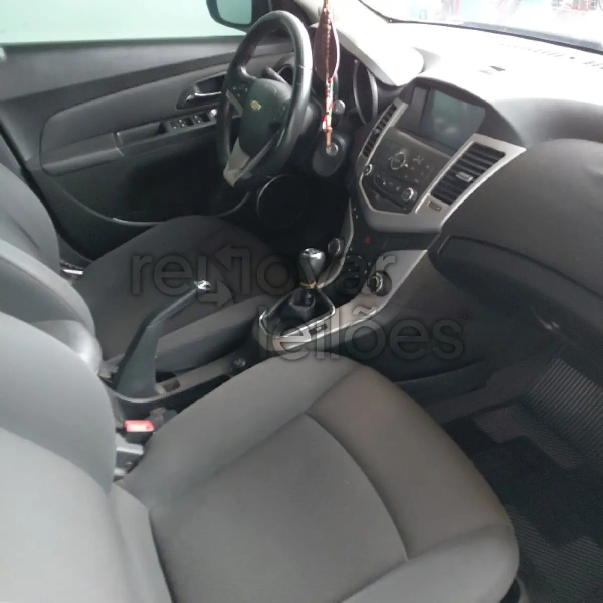 LOTE 009 - CHEVROLET CRUZE LT HB - ANO 2013/2014 - COMPLETO - SICREDI UNIÃO - DEPOSITADO EM SANTO ÂNGELO/RS