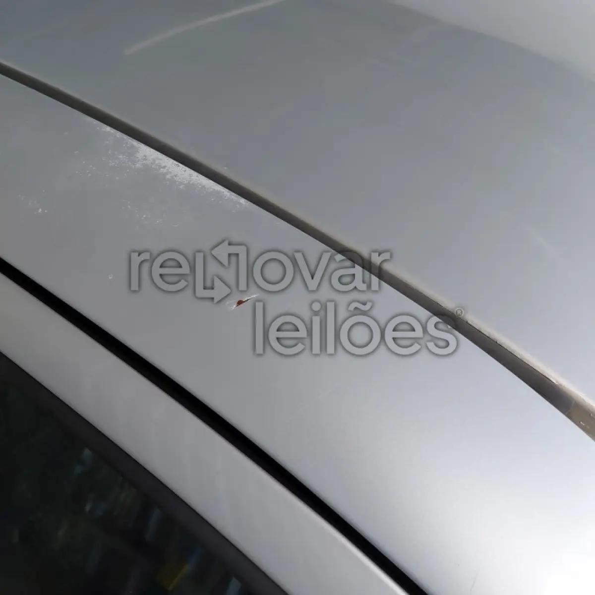 LOTE 011 - FIAT UNO VIVACE 1.0 - ANO 2014/2015 - SICREDI LIBERDADE - DEPOSITADO EM SANTO ÂNGELO