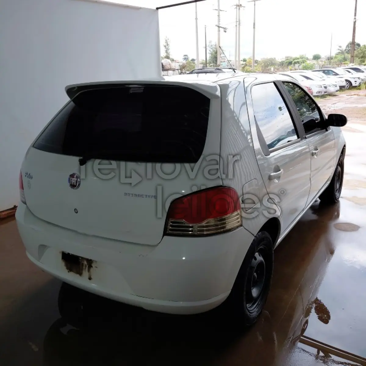 LOTE 001 - FIAT PALIO ATTRACTIV 1.4 - ANO 2010/2011 - COMPLETO - SICREDI PIONEIRA - DEPOSITADO EM SANTO ÂNGELO/RS