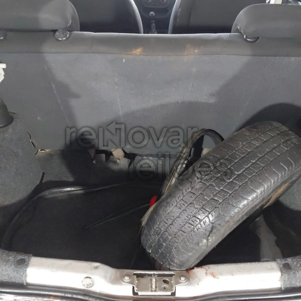 LOTE 011 - FIAT UNO VIVACE 1.0 - ANO 2014/2015 - SICREDI LIBERDADE - DEPOSITADO EM SANTO ÂNGELO
