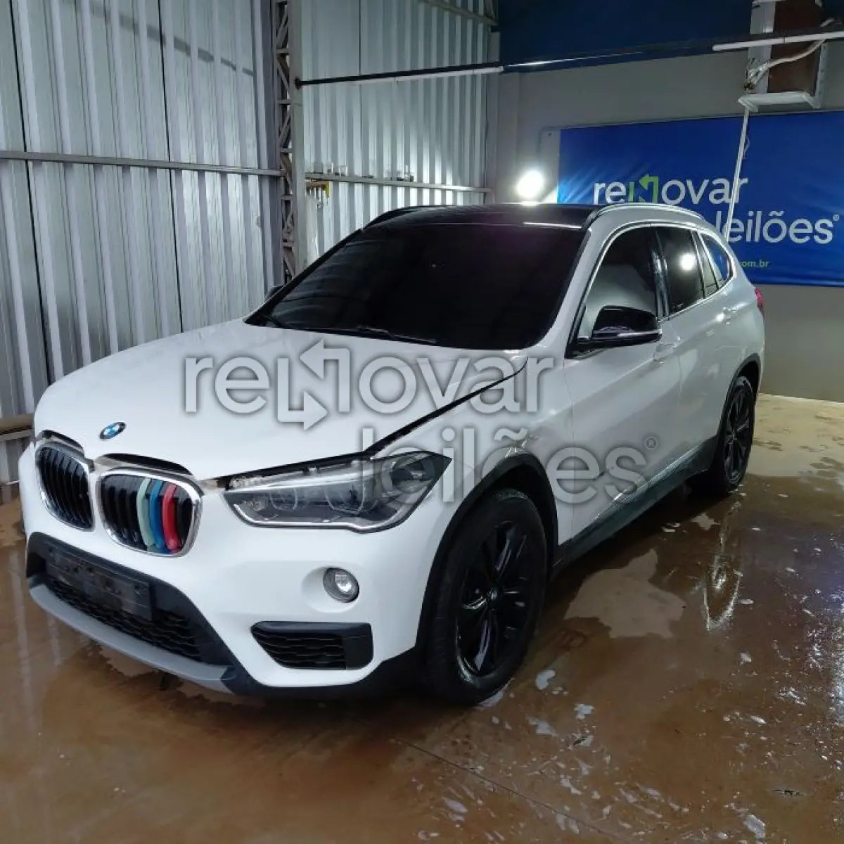 LOTE 004 - BMW X1 S20I ACTIVEFLEX - ANO 2016/2016 - COMPLETO - SICREDI UNIÃO - DEPOSITADO EM SANTO ÂNGELO/RS