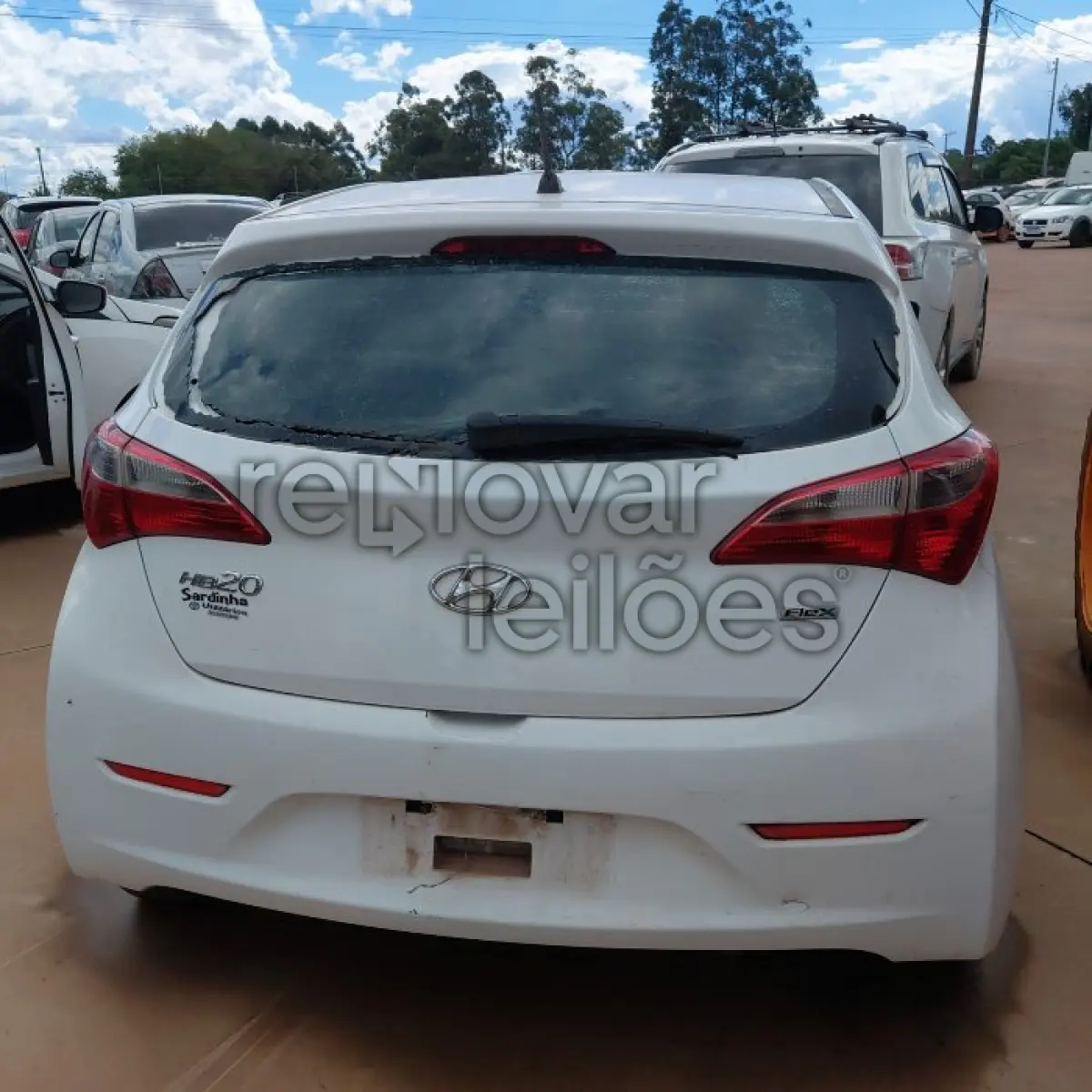 LOTE 020 - HYUNDAI HB20 1.0M COMFOR - ANO 2014/2015 - COMPLETO - SICREDI LIBERDADE - DEPOSITADO EM SANTO ÂNGELO/RS