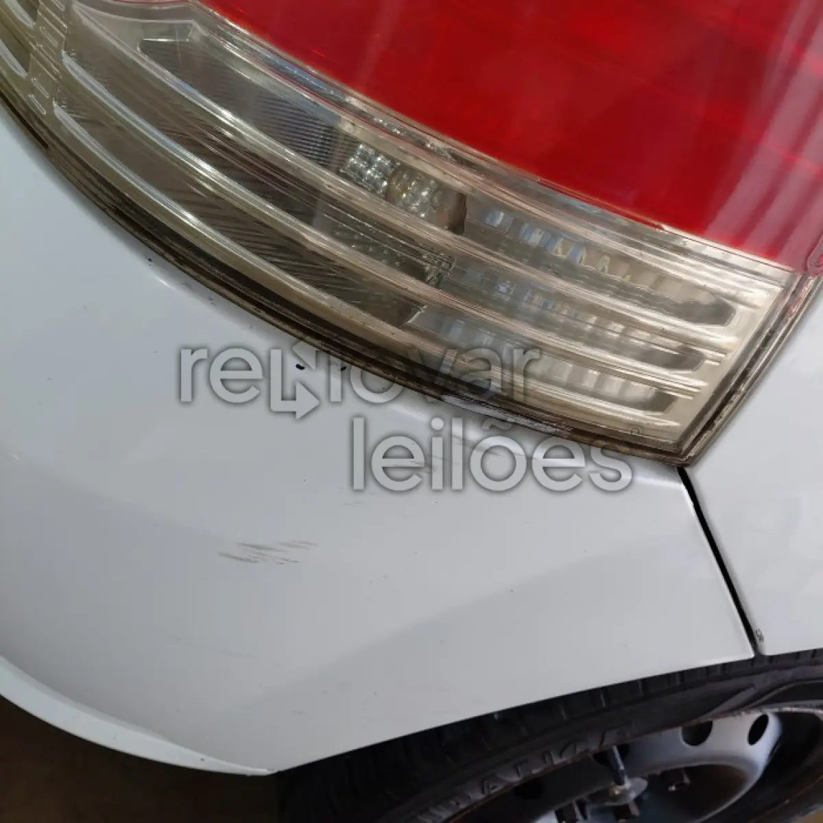 LOTE 001 - FIAT PALIO ATTRACTIV 1.4 - ANO 2010/2011 - COMPLETO - SICREDI PIONEIRA - DEPOSITADO EM SANTO ÂNGELO/RS