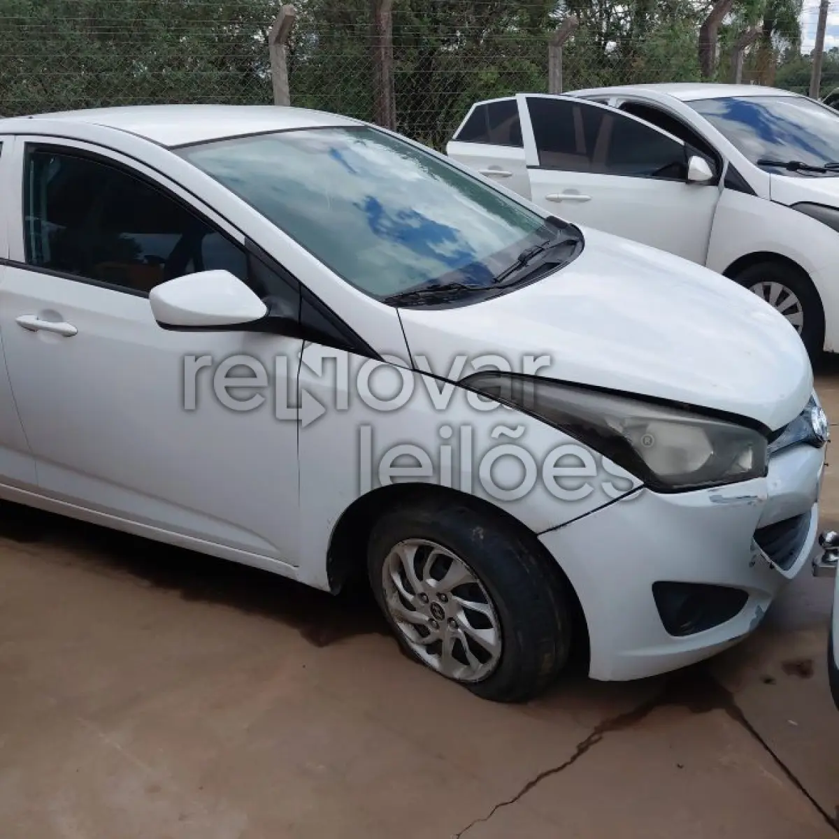 LOTE 020 - HYUNDAI HB20 1.0M COMFOR - ANO 2014/2015 - COMPLETO - SICREDI LIBERDADE - DEPOSITADO EM SANTO ÂNGELO/RS