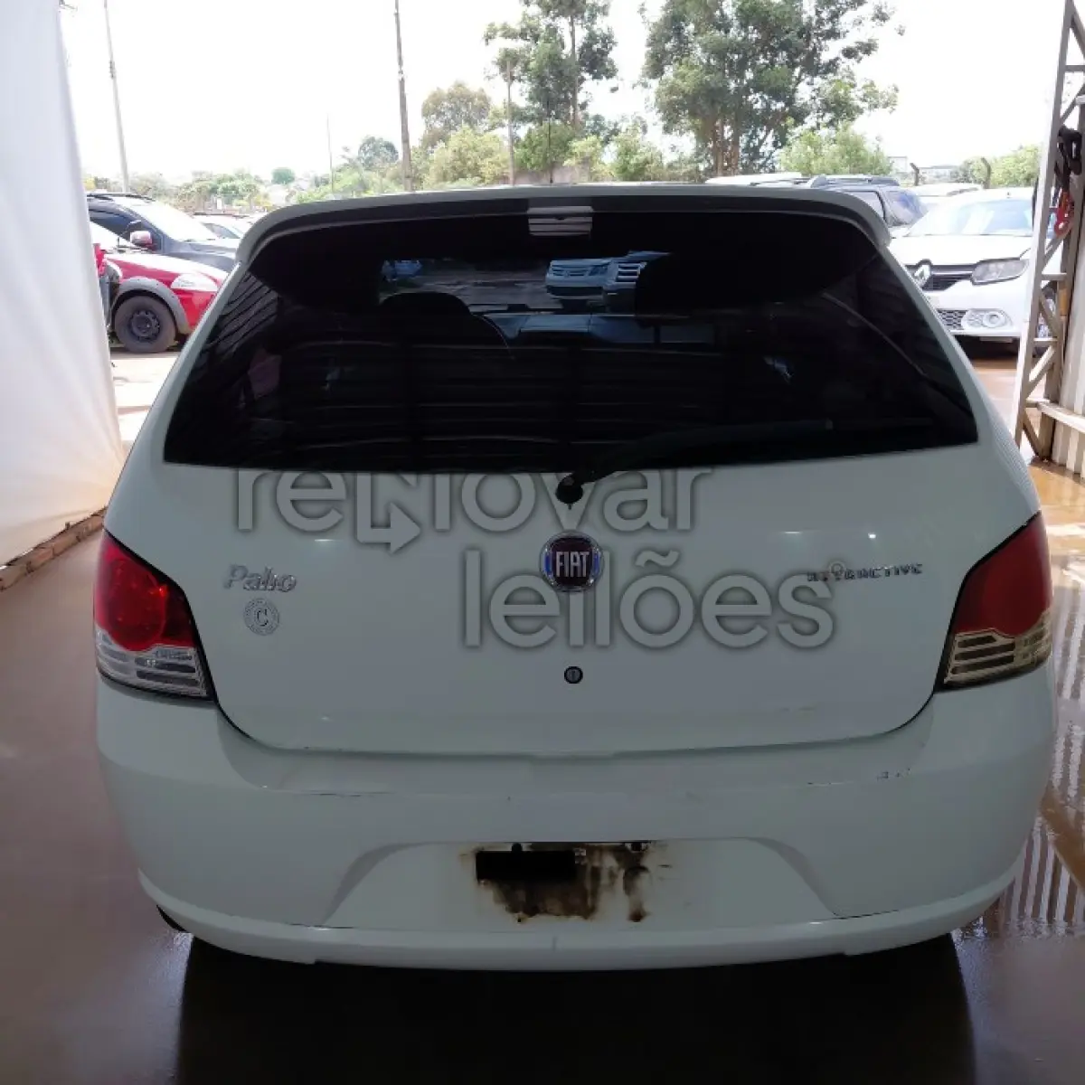 LOTE 001 - FIAT PALIO ATTRACTIV 1.4 - ANO 2010/2011 - COMPLETO - SICREDI PIONEIRA - DEPOSITADO EM SANTO ÂNGELO/RS