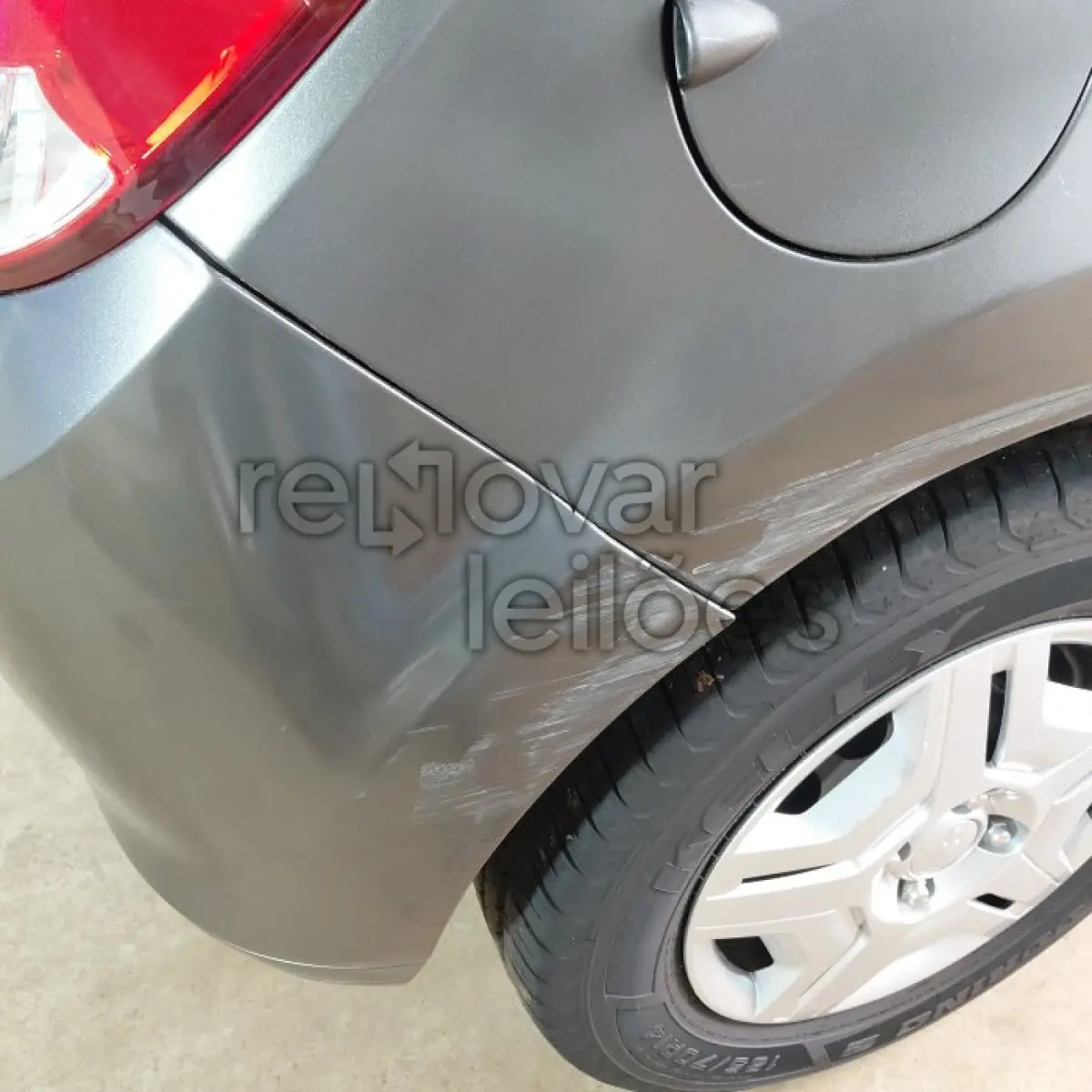 LOTE 030 - CHEVROLET ONIX 1.0MT LT - ANO 2014/2015 - COMPLETO - SICREDI CAMINHO DAS AGUAS - DEPOSITADO EM SANTO ÂNGELO/RS