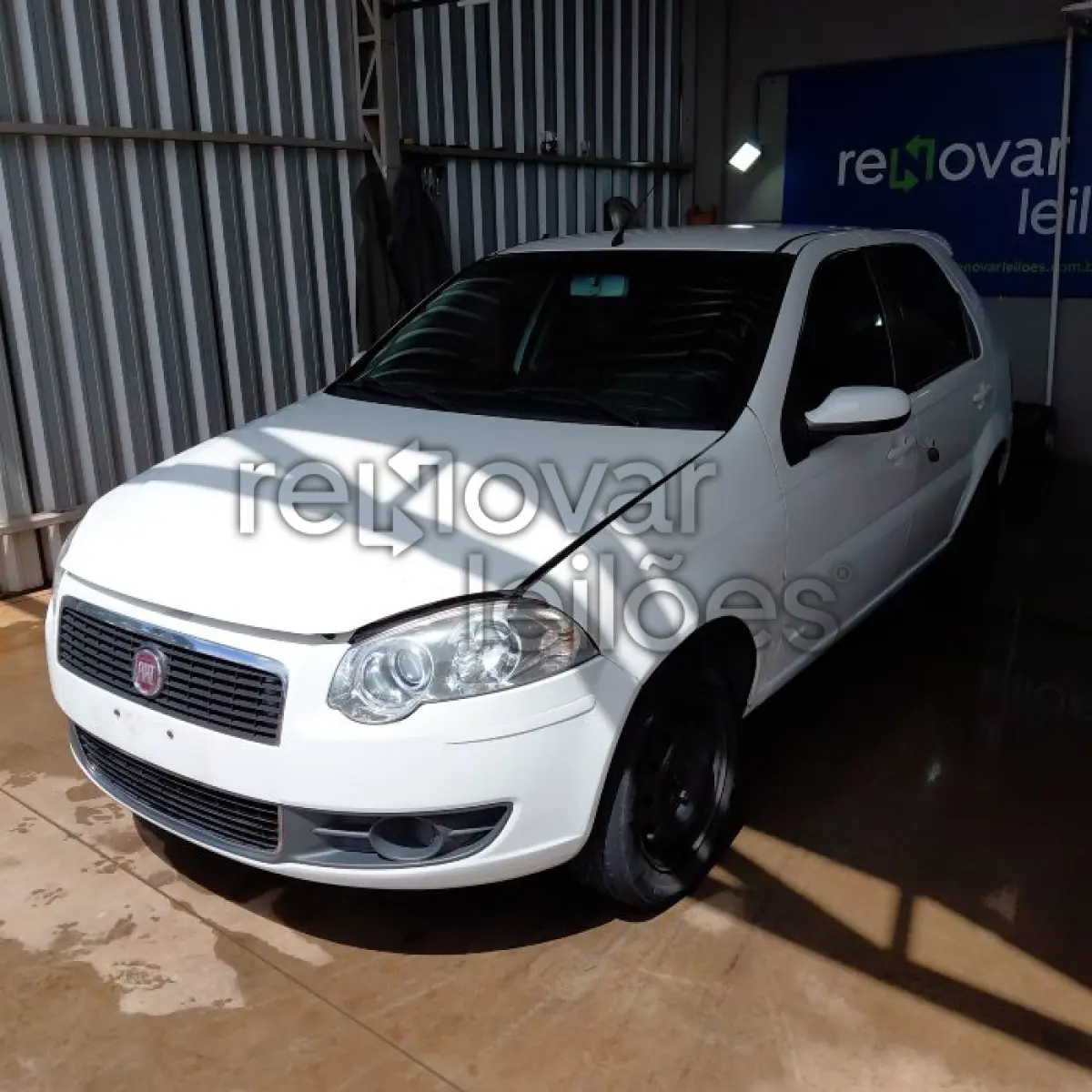 LOTE 001 - FIAT PALIO ATTRACTIV 1.4 - ANO 2010/2011 - COMPLETO - SICREDI PIONEIRA - DEPOSITADO EM SANTO ÂNGELO/RS