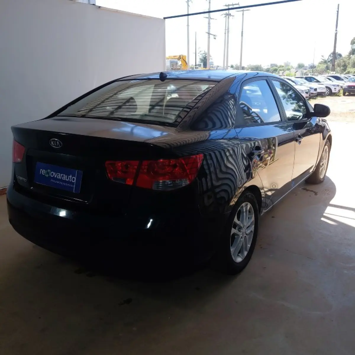 LOTE 013 - KIA MOTORS CERATO EX3 1.6ATNB - ANO 2011/2012 - COMPLETO - SICREDI CAMINHO DAS AGUAS - DEPOSITADO EM SANTO ÂNGELO/RS