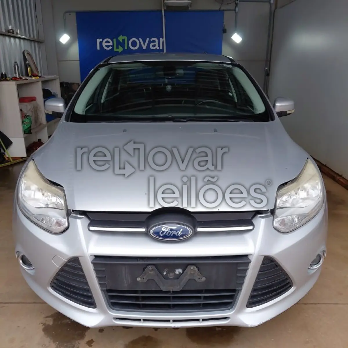 LOTE 026 - FORD FORD FOCUS SE AT 2.0 S - ANO 2013/2014 - COMPLETO - SICOOB NOVA TRENTO - DEPOSITADO EM SANTO ÂNGELO/RS
