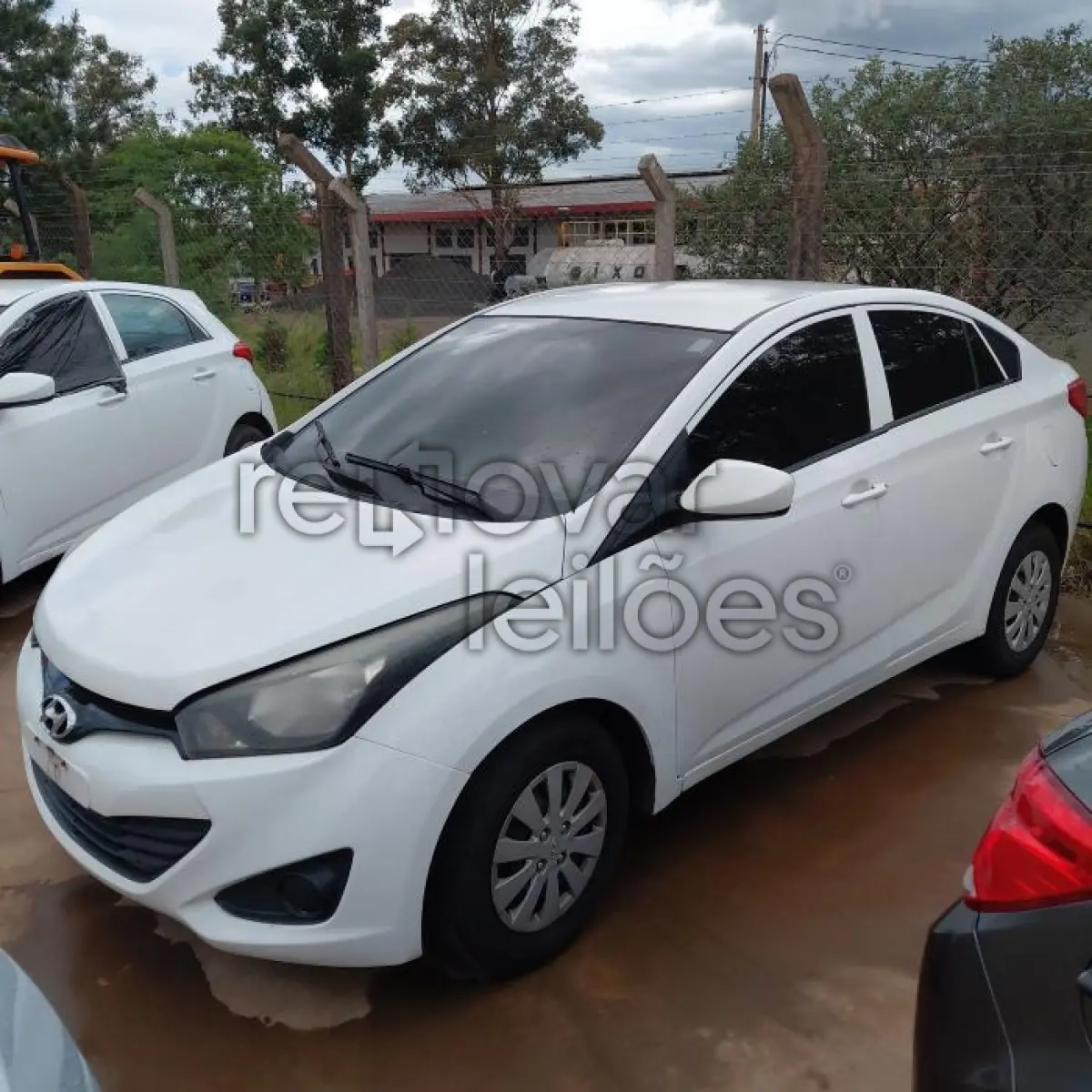 LOTE 025 - HYUNDAI HB20S 1.0M COMF - ANO 2014/2015 - COMPLETO - SICREDI PIONEIRA - DEPOSITADO EM SANTO ÂNGELO/RS