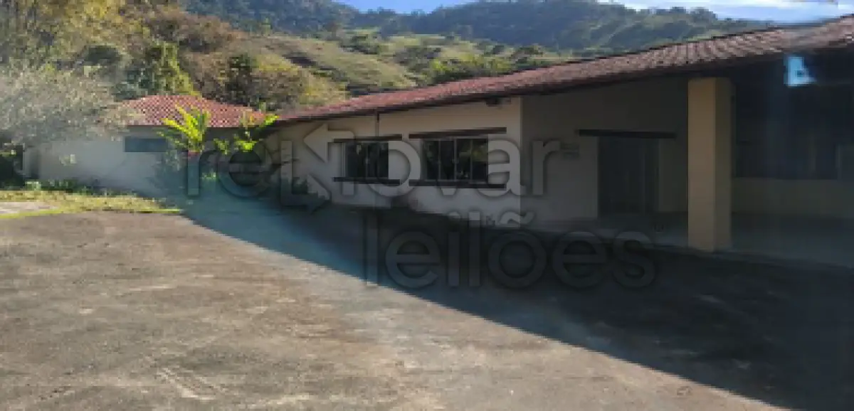 LOTE 012 - 3 CASAS C/ 740 M² - ITAJUBÁ / MG