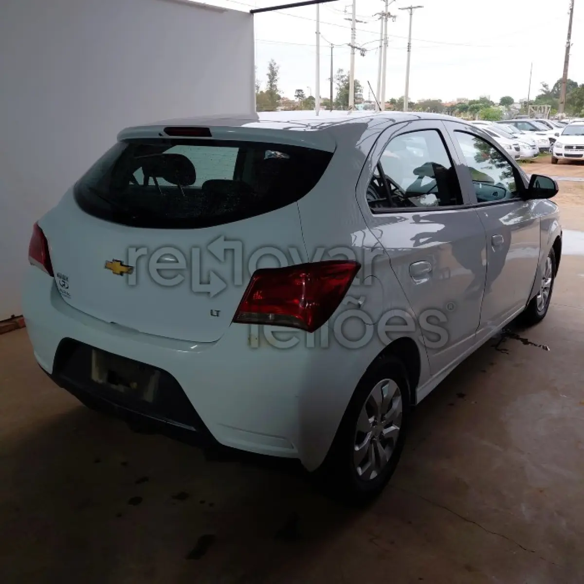 LOTE 013 - CHEVROLET ONIX 1.0MT LT - ANO 2019/2019 - COMPLETO - SICREDI LIBERDADE - DEPOSITADO EM SANTO ÂNGELO/RS