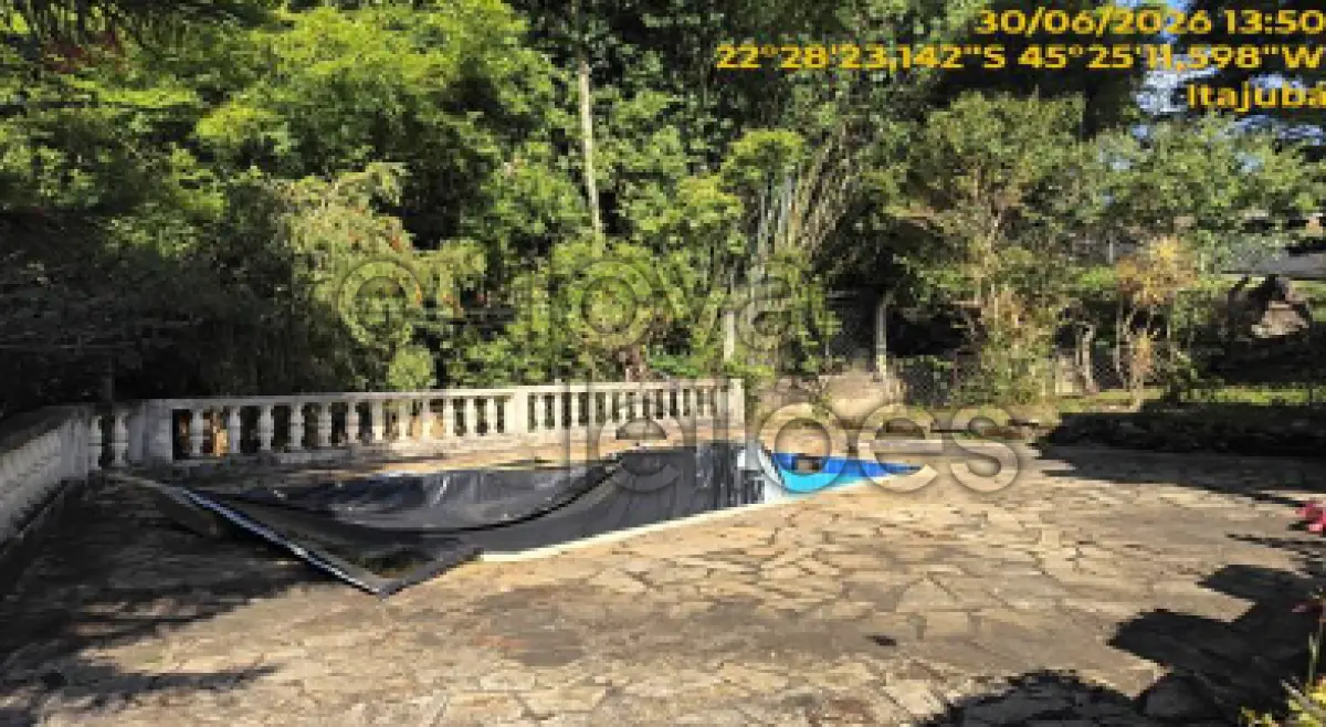 LOTE 012 - 3 CASAS C/ 740 M² - ITAJUBÁ / MG