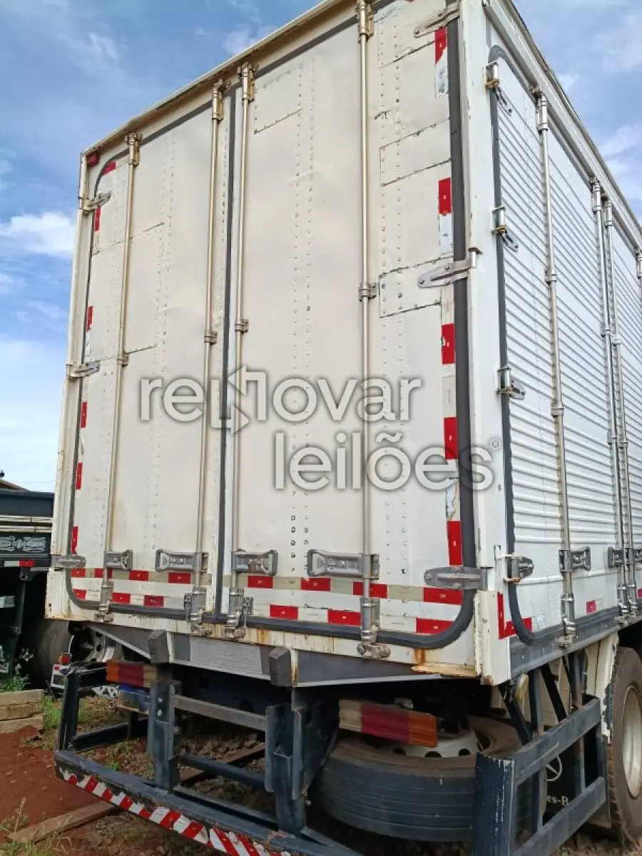 LOTE 016 - M.BENZ/ATEGO 2429 - 2013/2013 - CRESOL ESSENCIA - DEPOSITADO EM SANTO CRISTO/RS