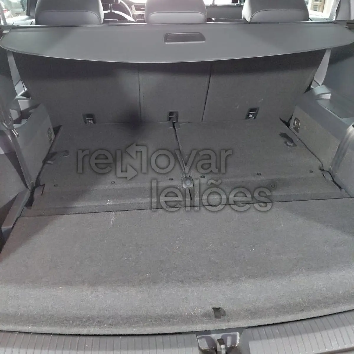 LOTE 015 - VOLKSWAGEN TIGUAN ALLSPACE RL - 2019/2020 - COMPLETO - SICOOB NOVA TRENTO - DEPOSITADO EM SANTO ÂNGELO/RS