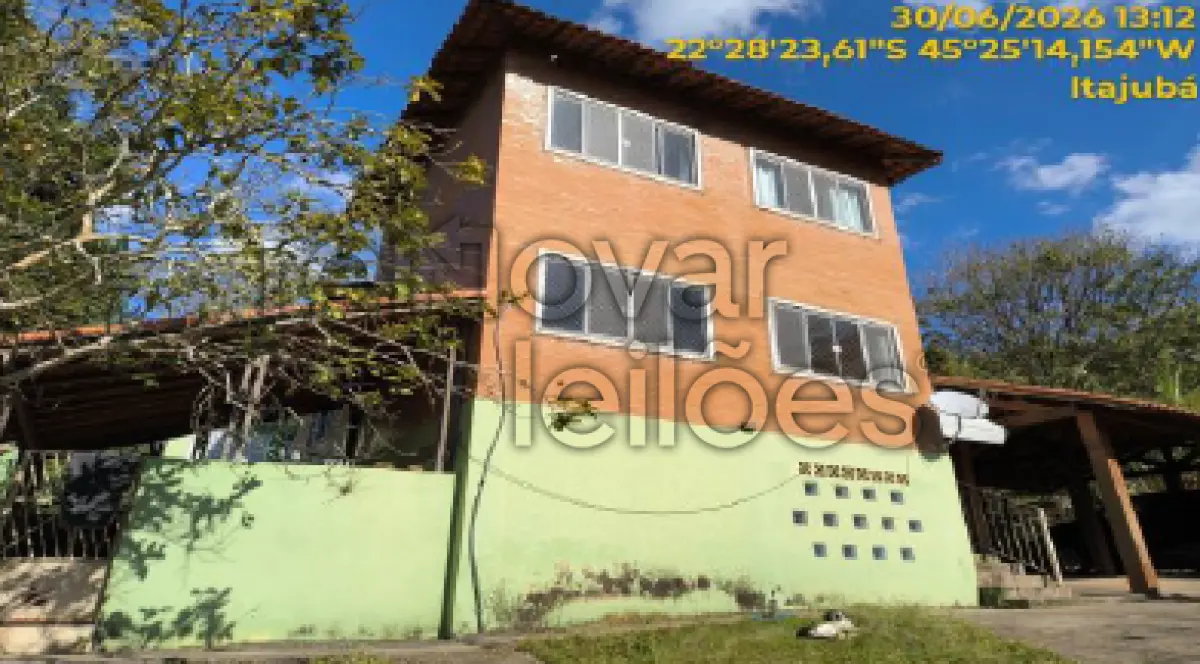 LOTE 012 - 3 CASAS C/ 740 M² - ITAJUBÁ / MG