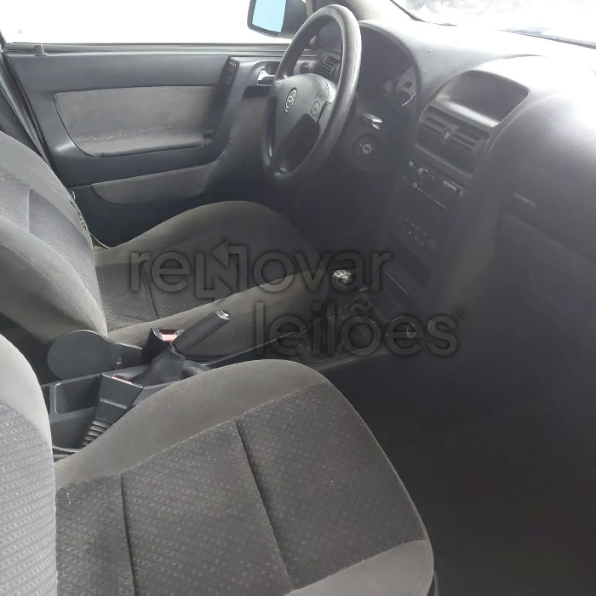 LOTE 048 - CHEVROLET ASTRA HB 4P ELEGANCE - ANO 2004/2005 - COMPLETO - SICREDI GERAÇÕES - DEPOSITADO EM SANTO ÂNGELO/RS