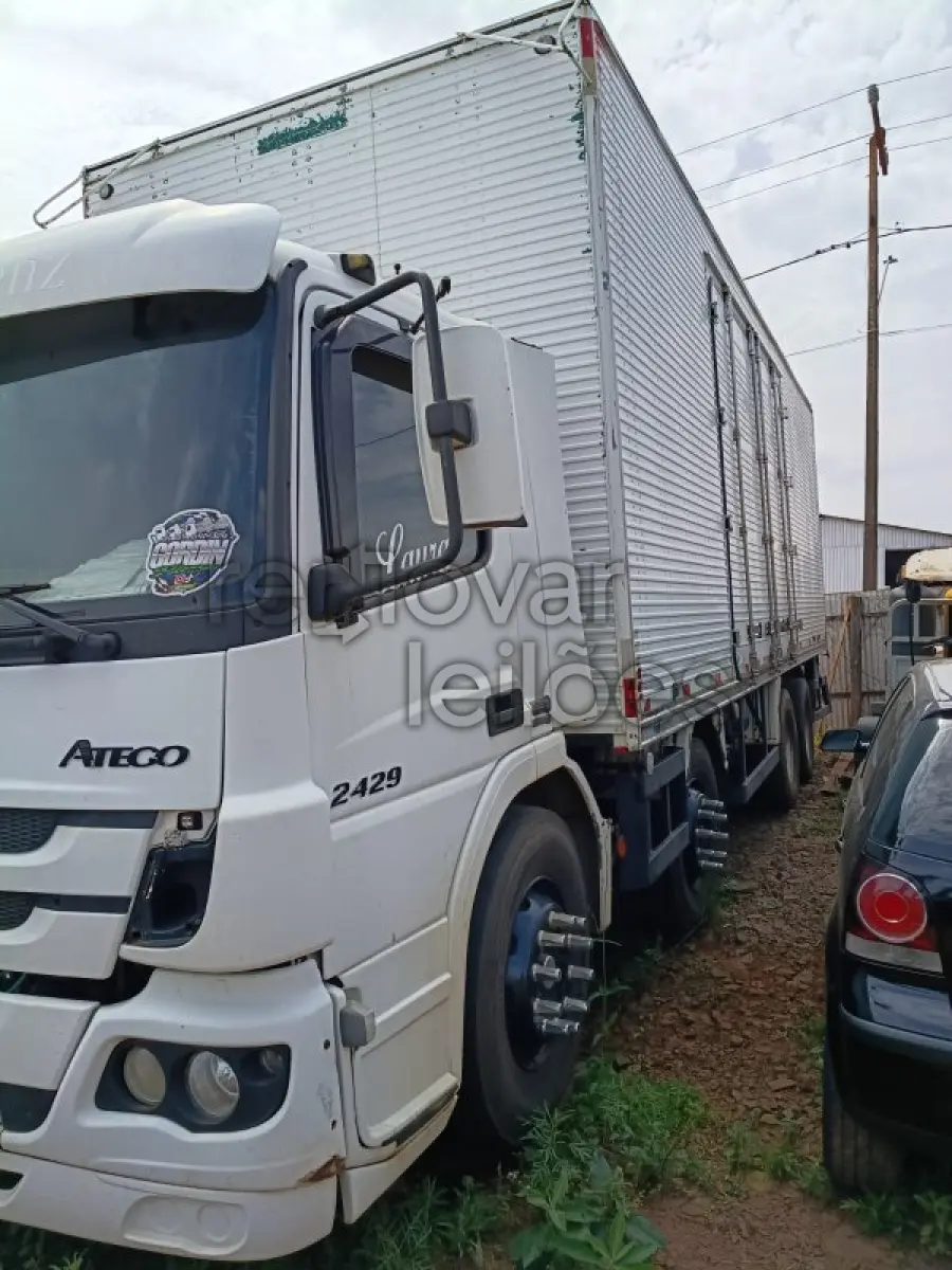 LOTE 016 - M.BENZ/ATEGO 2429 - 2013/2013 - CRESOL ESSENCIA - DEPOSITADO EM SANTO CRISTO/RS