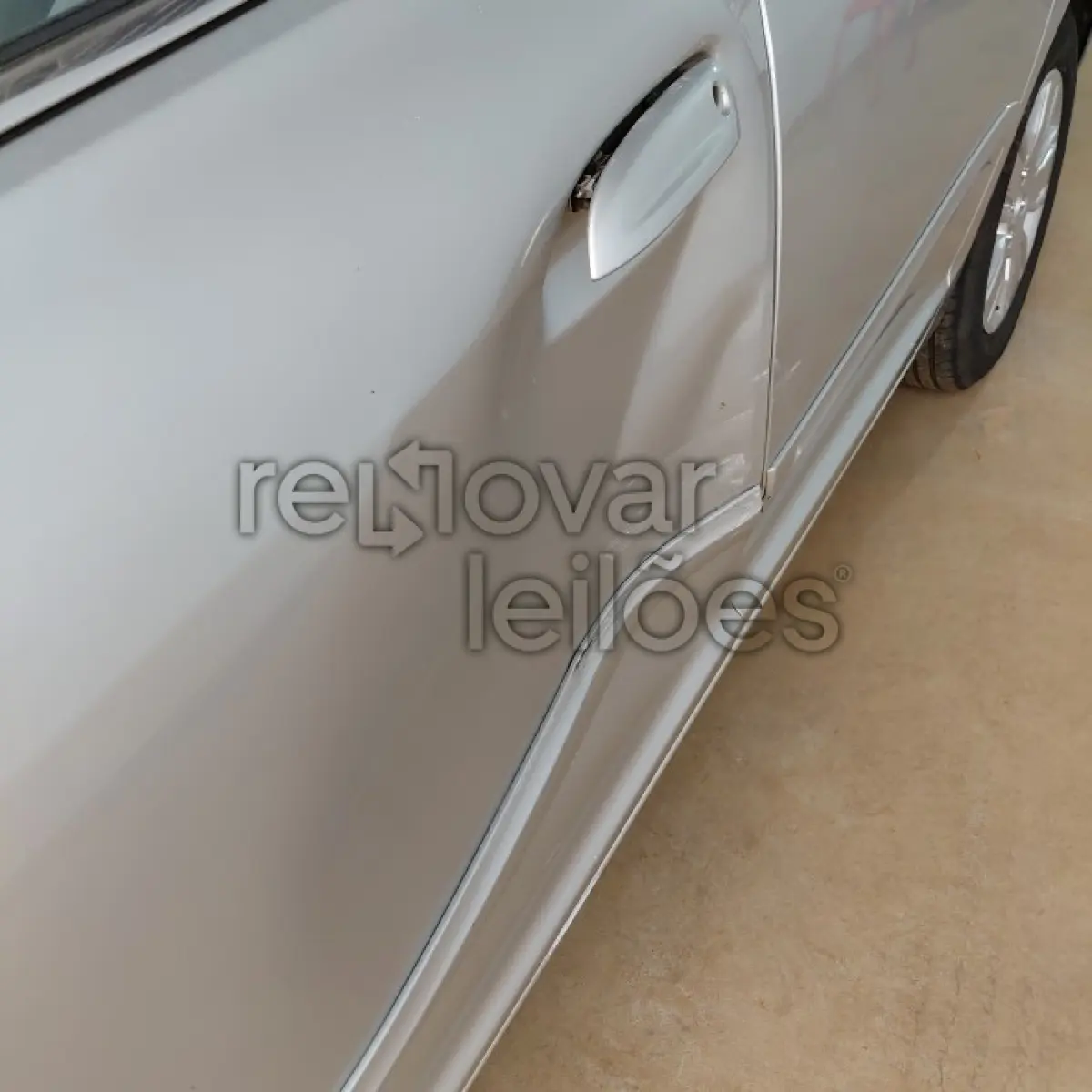 LOTE 017 - CHEVROLET/COBALT 1.8 LTZ - ANO 2013/2014 - COMPLETO - VIA CERTA - DEPOSITADO EM SANTO ÂNGELO/RS