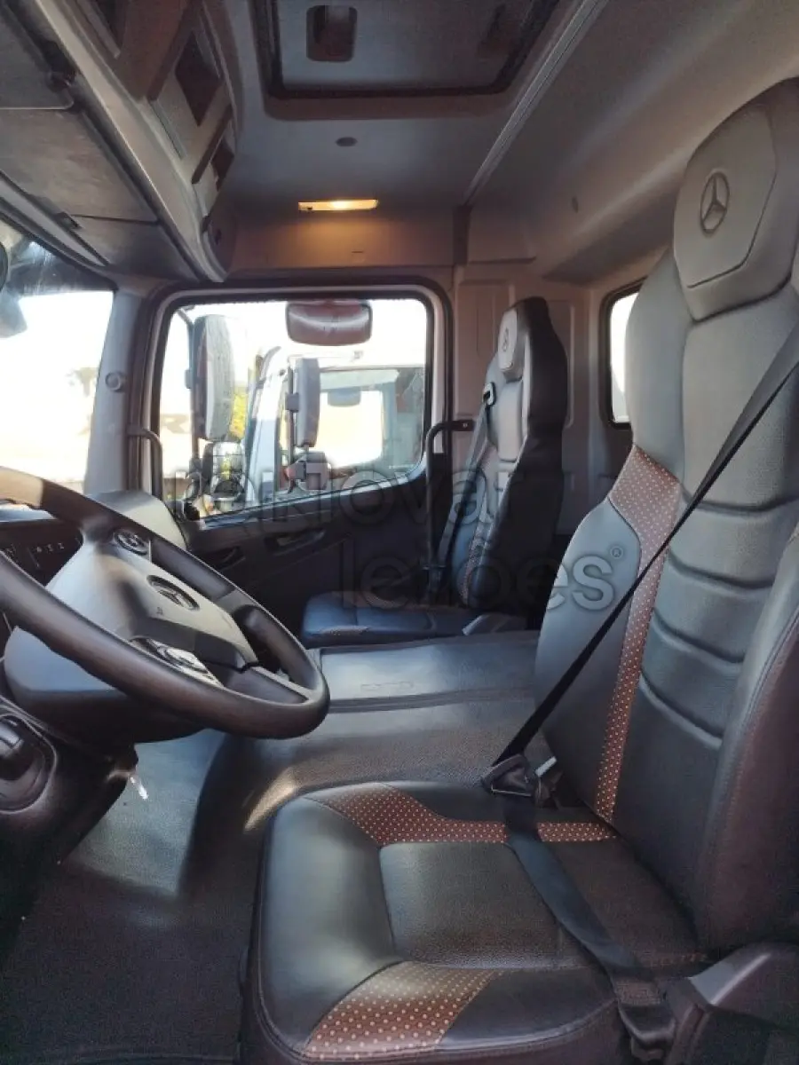 LOTE 004 - M.BENZ/ATEGO 2730 CE - 2024/2025 - CRESOL CONEXÃO - DEPOSITADO EM MEDIANEIRA/PR