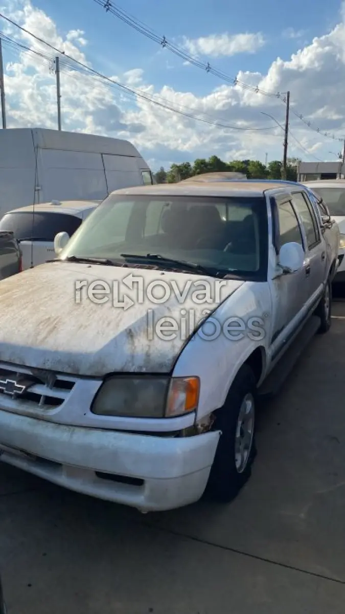 LOTE 054 - GM/S10 DE LUXE 4.3 D - ANO 1997/1998 - COMPLETO - CRESOL ARATIBA - DEPOSITADO EM SANTO ÂNGELO/RS