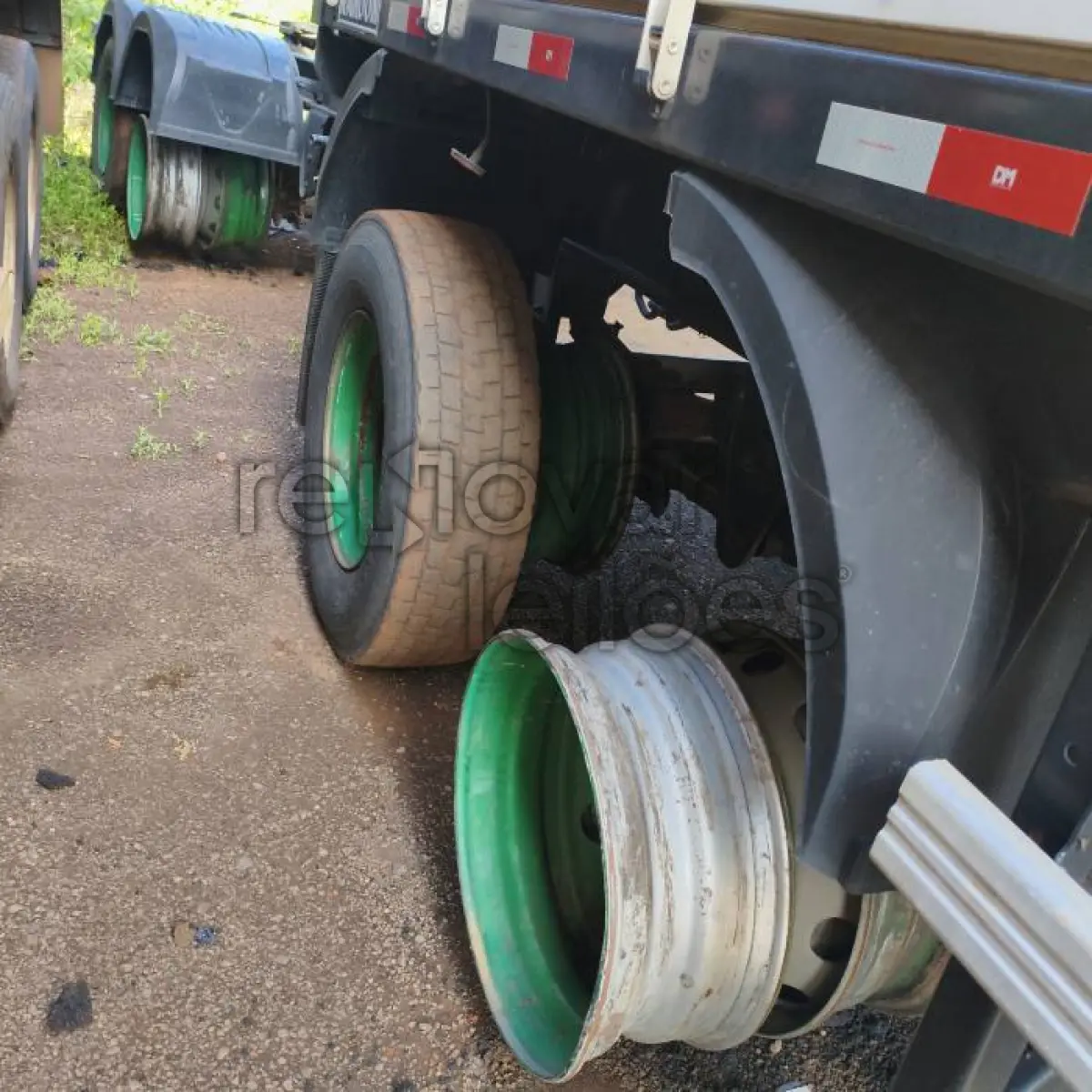 LOTE 001 - CONJUNTO RODOTREM - SR/RANDON SR CA - ANO 2020/2021 - CRESOL CONFIANÇA - DEPOSITADO EM IJUI/RS