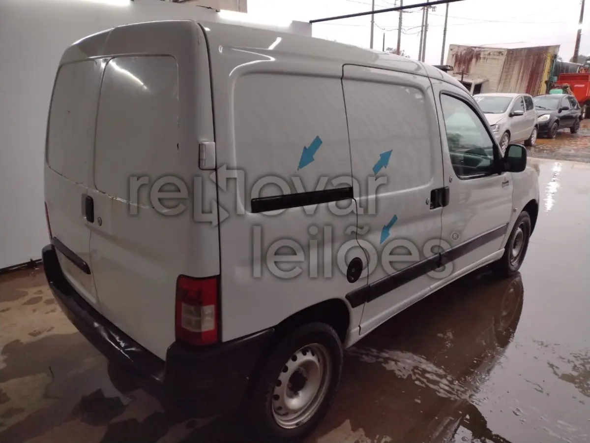 LOTE 045 - PEUGEOT PARTNER FURGÃO - ANO 2017/2018