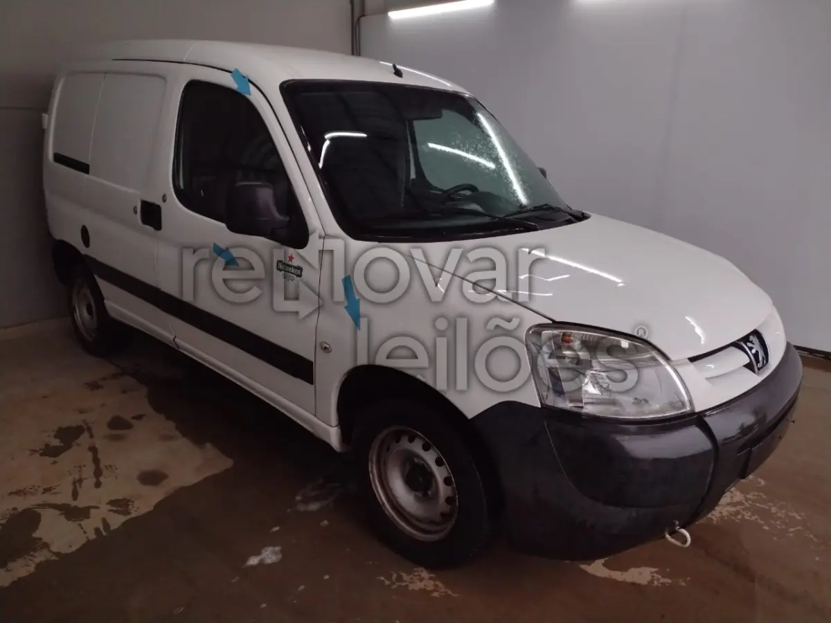 LOTE 045 - PEUGEOT PARTNER FURGÃO - ANO 2017/2018