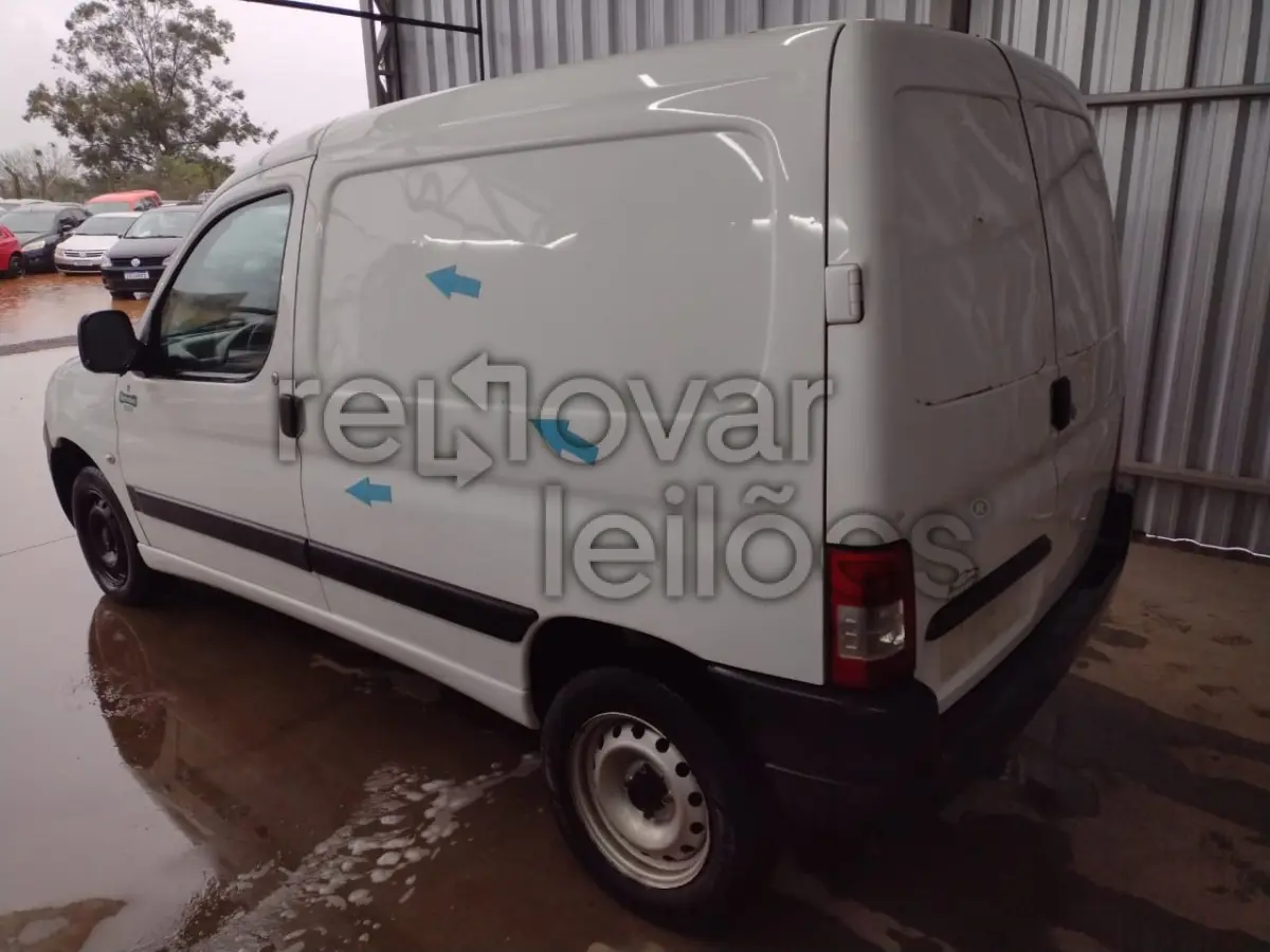 LOTE 045 - PEUGEOT PARTNER FURGÃO - ANO 2017/2018