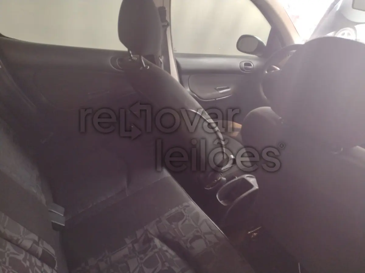 LOTE 035 - PEUGEOT 207HB XR - ANO 2008/2009 - COMPLETO - SICREDI RAIZES - PASSAGEM POR LEILÃO E INDICIO DE SINISTRO