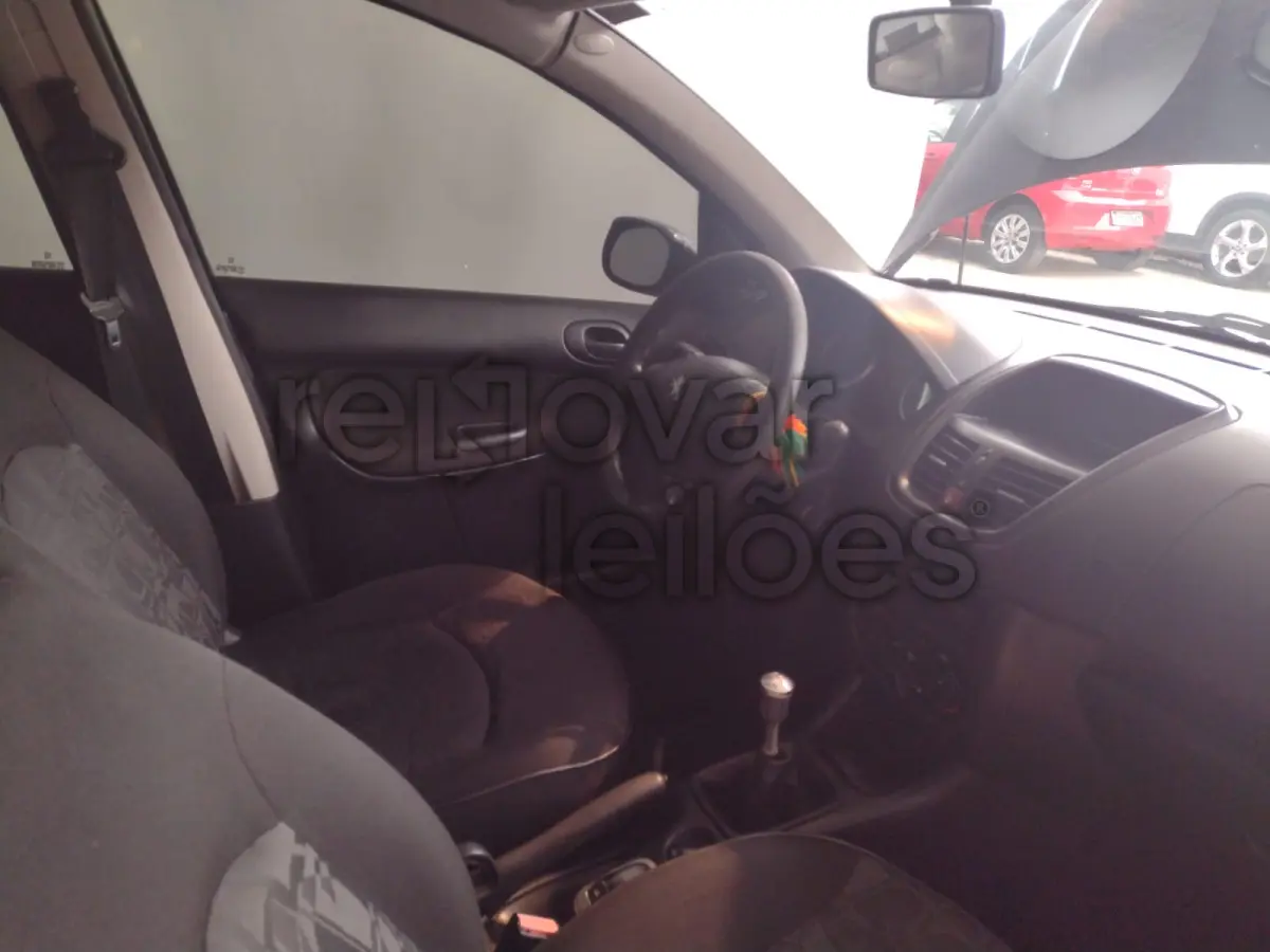 LOTE 035 - PEUGEOT 207HB XR - ANO 2008/2009 - COMPLETO - SICREDI RAIZES - PASSAGEM POR LEILÃO E INDICIO DE SINISTRO