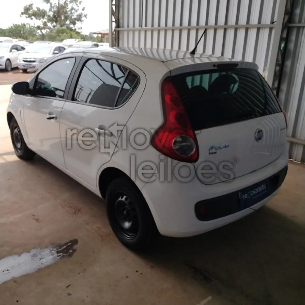 LOTE 005 - FIAT PALIO ATTRACTIV 1.0 - ANO 2014/2015 - COMPLETO