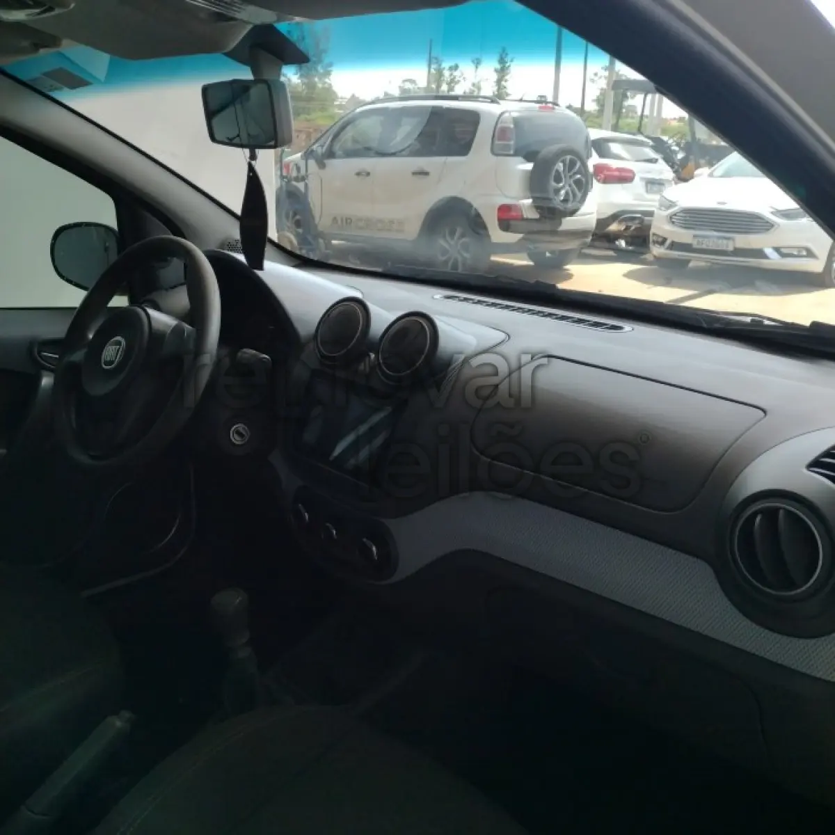 LOTE 005 - FIAT PALIO ATTRACTIV 1.0 - ANO 2014/2015 - COMPLETO