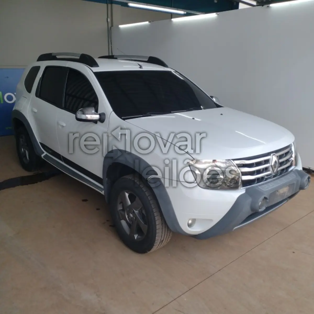 LOTE 004 - RENAULT DUSTER 1.6 - ANO 2013/2014 - COMPLETO