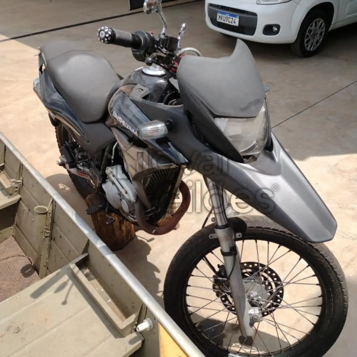 LOTE 013 - HONDA XRE 300 - ANO 2011/2011