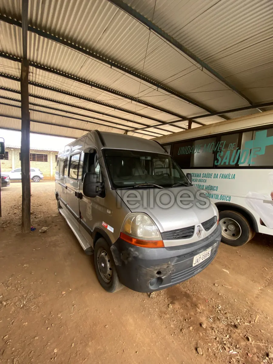 LOTE 006 - RENAULT MASTER EUROLAF P - ANO 2013 - EM FUNCIONAMENTO
