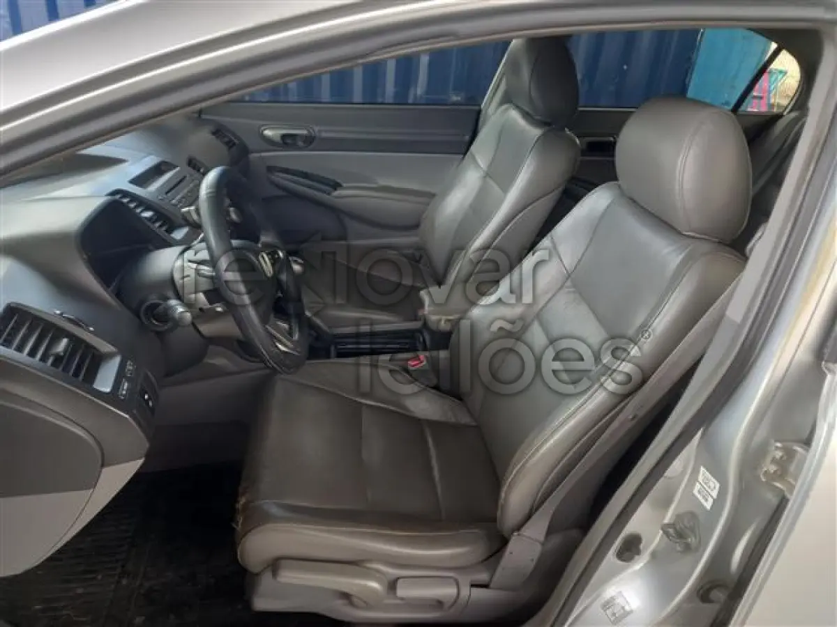 LOTE 025 - HONDA CIVIC LXL - ANO 2010/2011 - COMPLETO - DEPOSITADO NO RIO DE JANEIRO/RJ