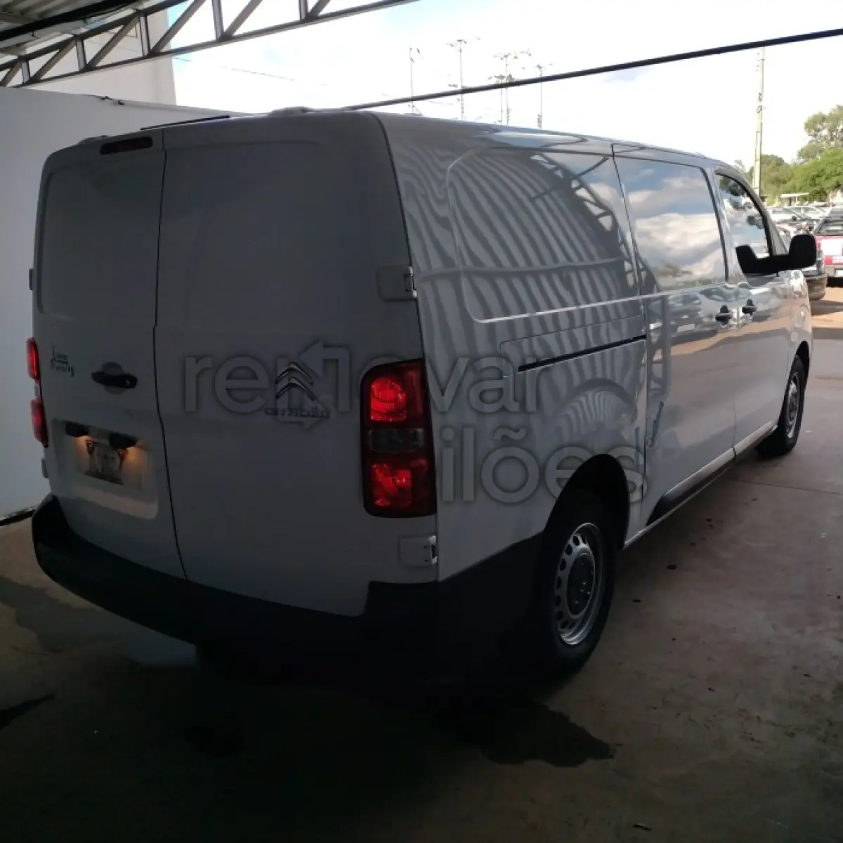 LOTE 021 - CITROEN JUMPY FURGÃO - ANO 2019/2019 - COMPLETO