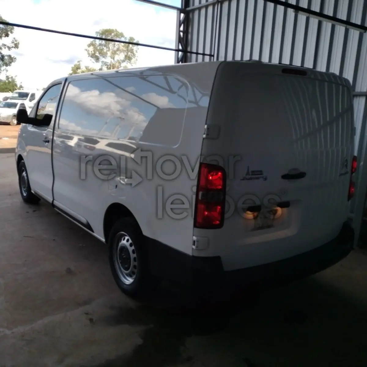 LOTE 021 - CITROEN JUMPY FURGÃO - ANO 2019/2019 - COMPLETO