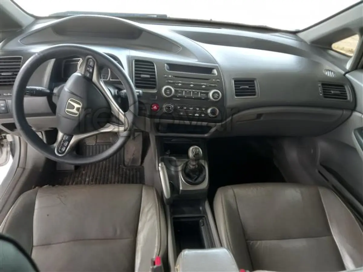 LOTE 025 - HONDA CIVIC LXL - ANO 2010/2011 - COMPLETO - DEPOSITADO NO RIO DE JANEIRO/RJ