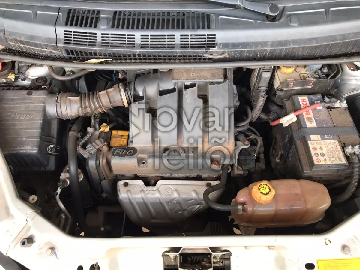 LOTE 049 - FIAT IDEA ATTRACTIV 1.4 - ANO 2011/2012 - COMPLETO